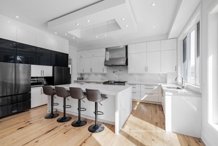 Executive Room In Toronto Next To Yorkdale Shopping Centre エクステリア 写真